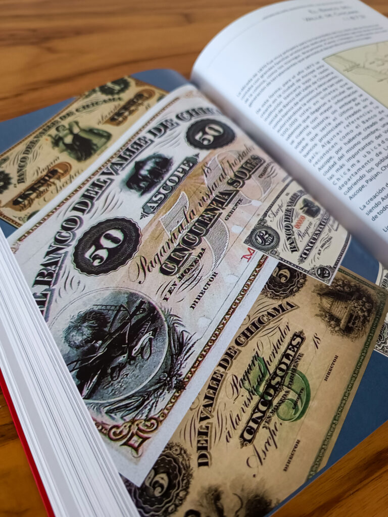 Libro Historia del papel moneda en el Perú abierto en la sección de billetes del norte peruano.